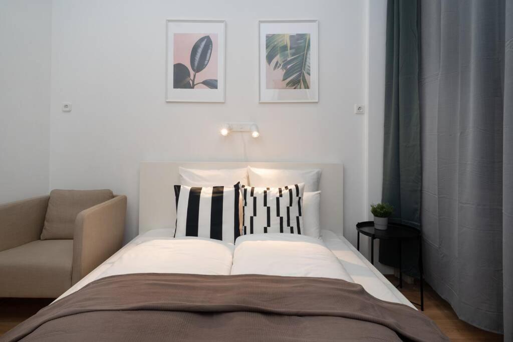 Best Located, 150 M2 5 Bedrooms Apt., Budapest Exteriör bild